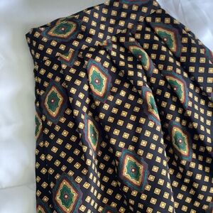 Vintage Elegant Black and Gold Patterned Skirt